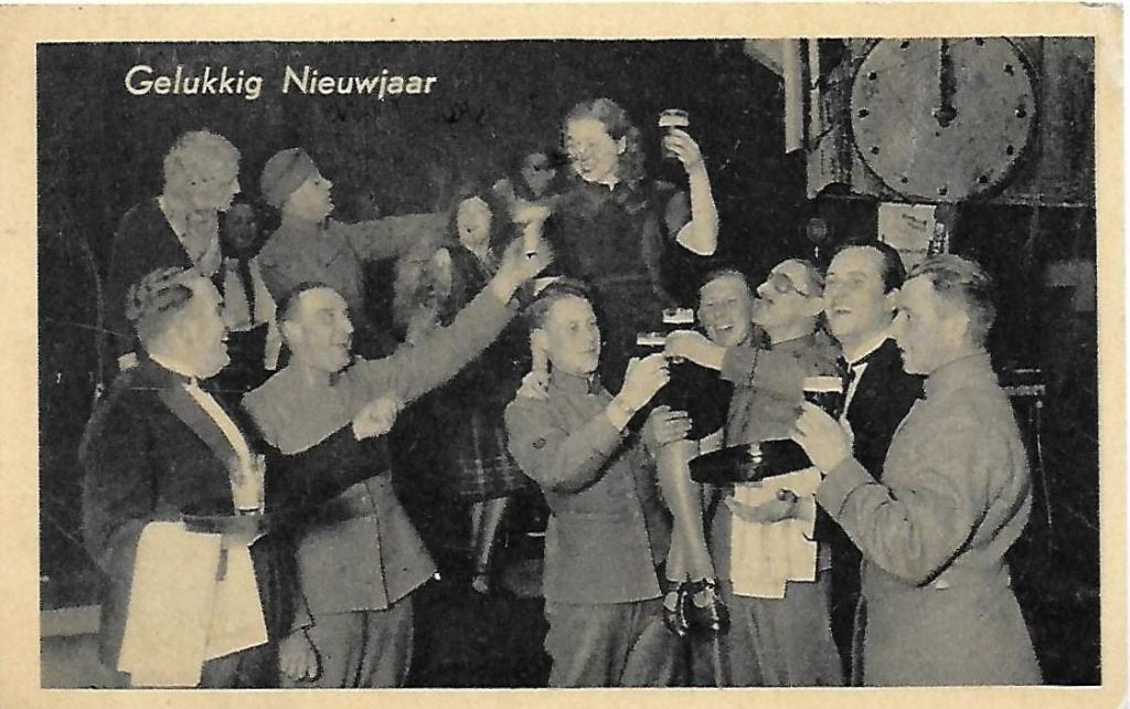 Gelukkig nieuwjaar uit 1946 oude ansichtkaart (9381 gelopen, Verzamelen, Ophalen of Verzenden, Voor 1920, Gelopen, Feest(dag)