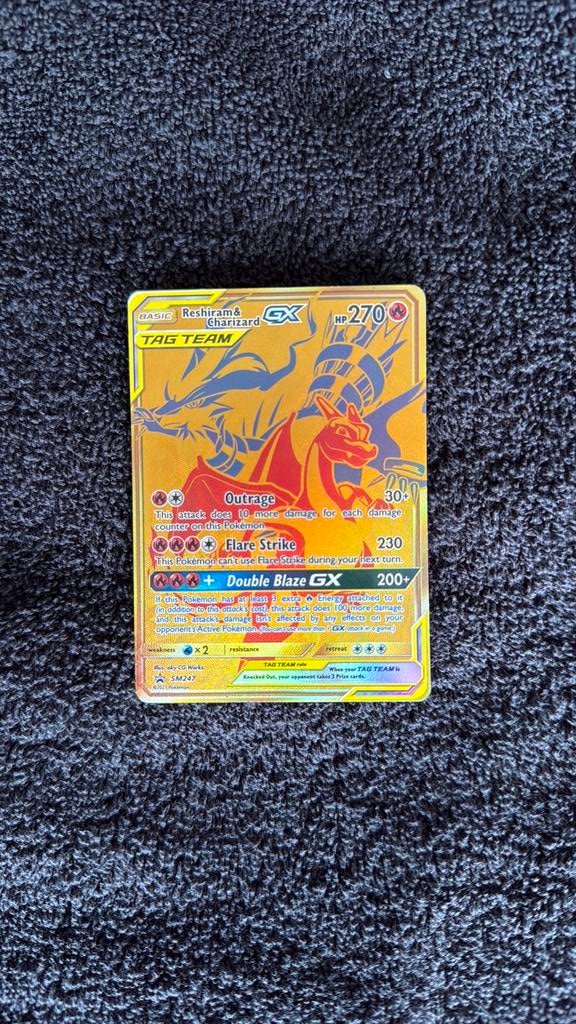 Reshiram & Charizard gx, Ophalen of Verzenden, Zo goed als nieuw