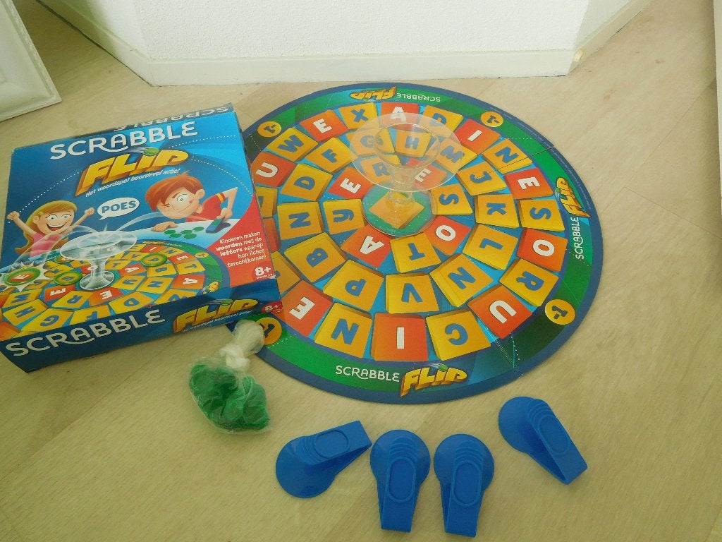 Scrabble Flip, Een of twee spelers, Ophalen of Verzenden, Zo goed als nieuw