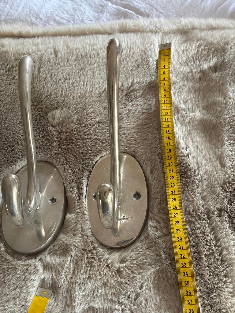 3 zilverkleurige haken van Rivièra Maison, Ophalen, Gebruikt, Metaal, Wandhaken