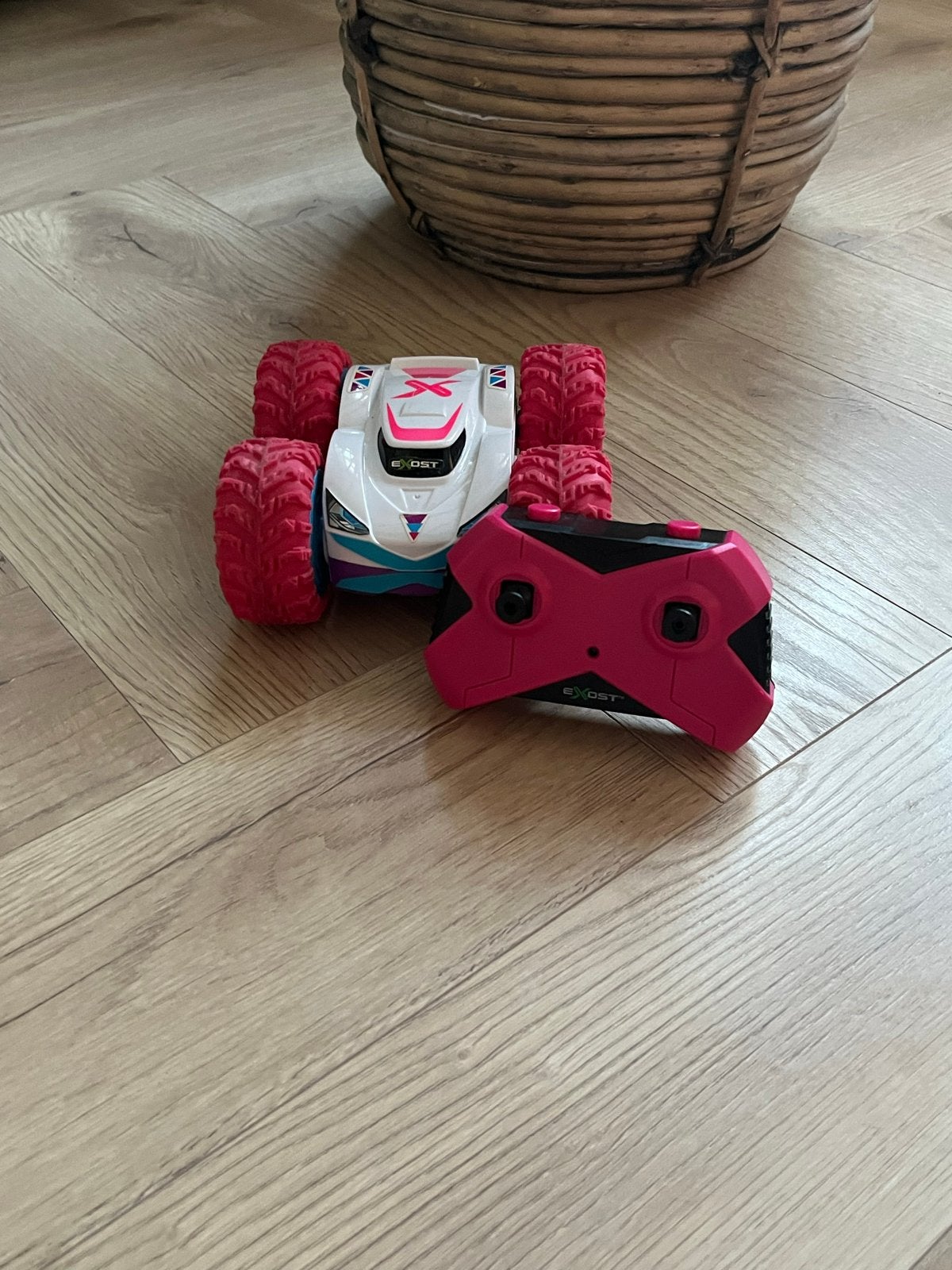 Exost 360 Cross Radiografisch Bestuurbare Auto, Kinderen en Baby's, Ophalen, Gebruikt, Afstandsbediening