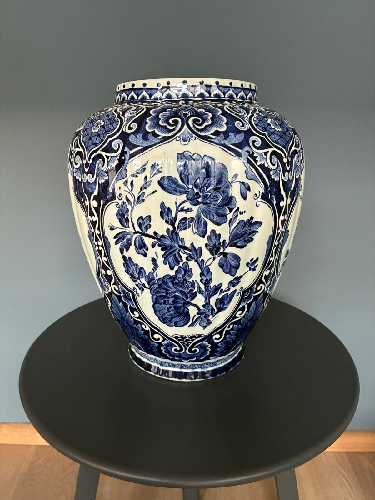 Blauw|wit vaas h: 32cm, diameter 15cm, Huis en Inrichting, Ophalen, Blauw