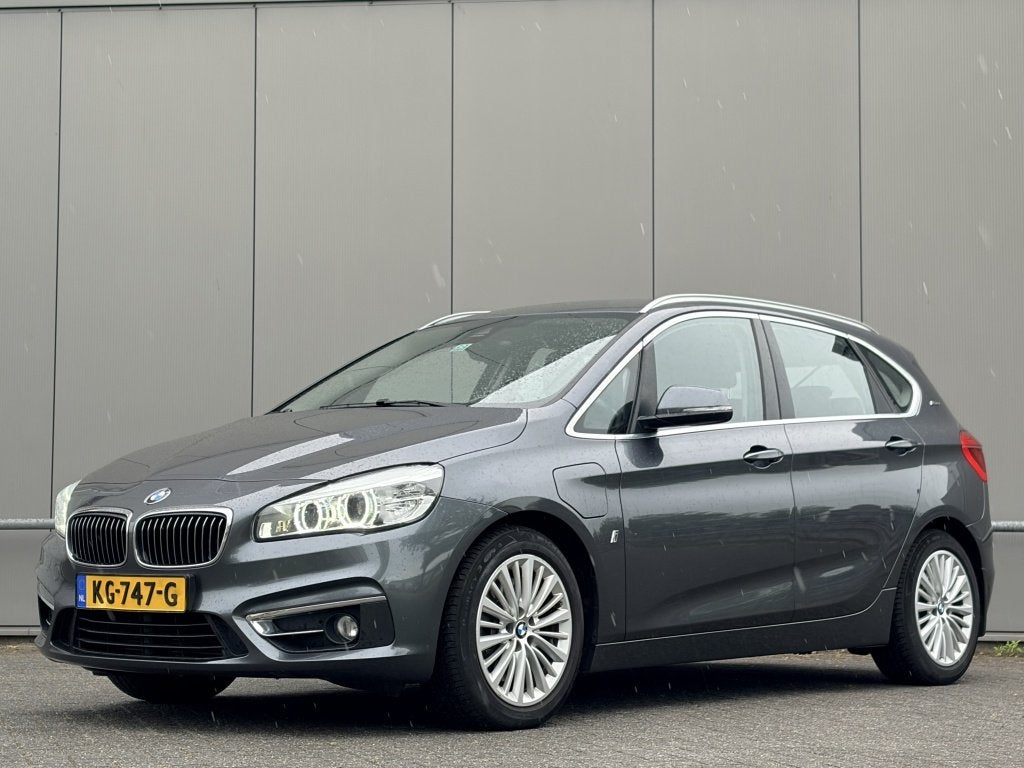 BMW 2 Serie Active Tourer 225xe - navi - leder - airco - tre, Auto's, BMW, Automaat, 136 pk, Gebruikt, Bedrijf