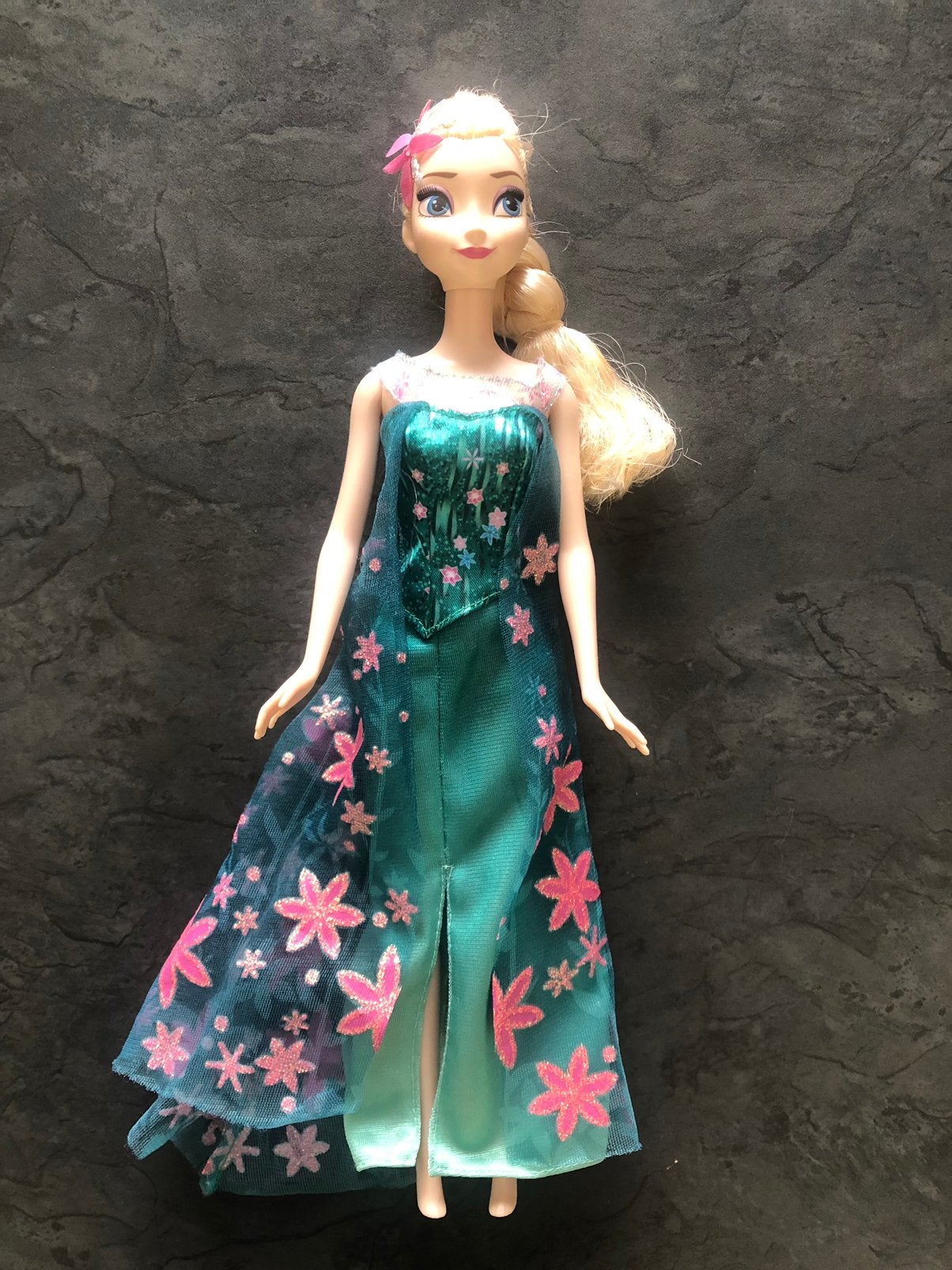 Elsa pop ong.30Cm(l)x7cm(b)x4cm(voor naar achterkant)z.g.a.n, Ophalen, Zo goed als nieuw, Overige typen
