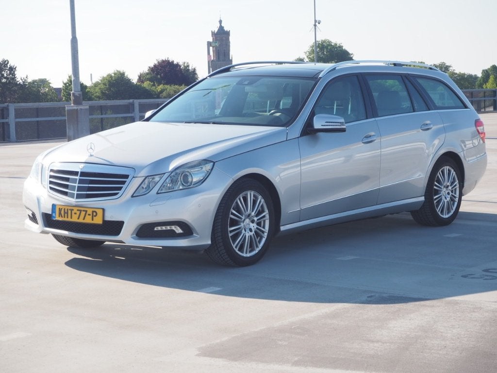 Mercedes-Benz E-Klasse E350 4MATIC Aut. 2010 Grijs, Automaat, Euro 5, Met garantie (alle), Mercedes-Benz Ster Occasion
