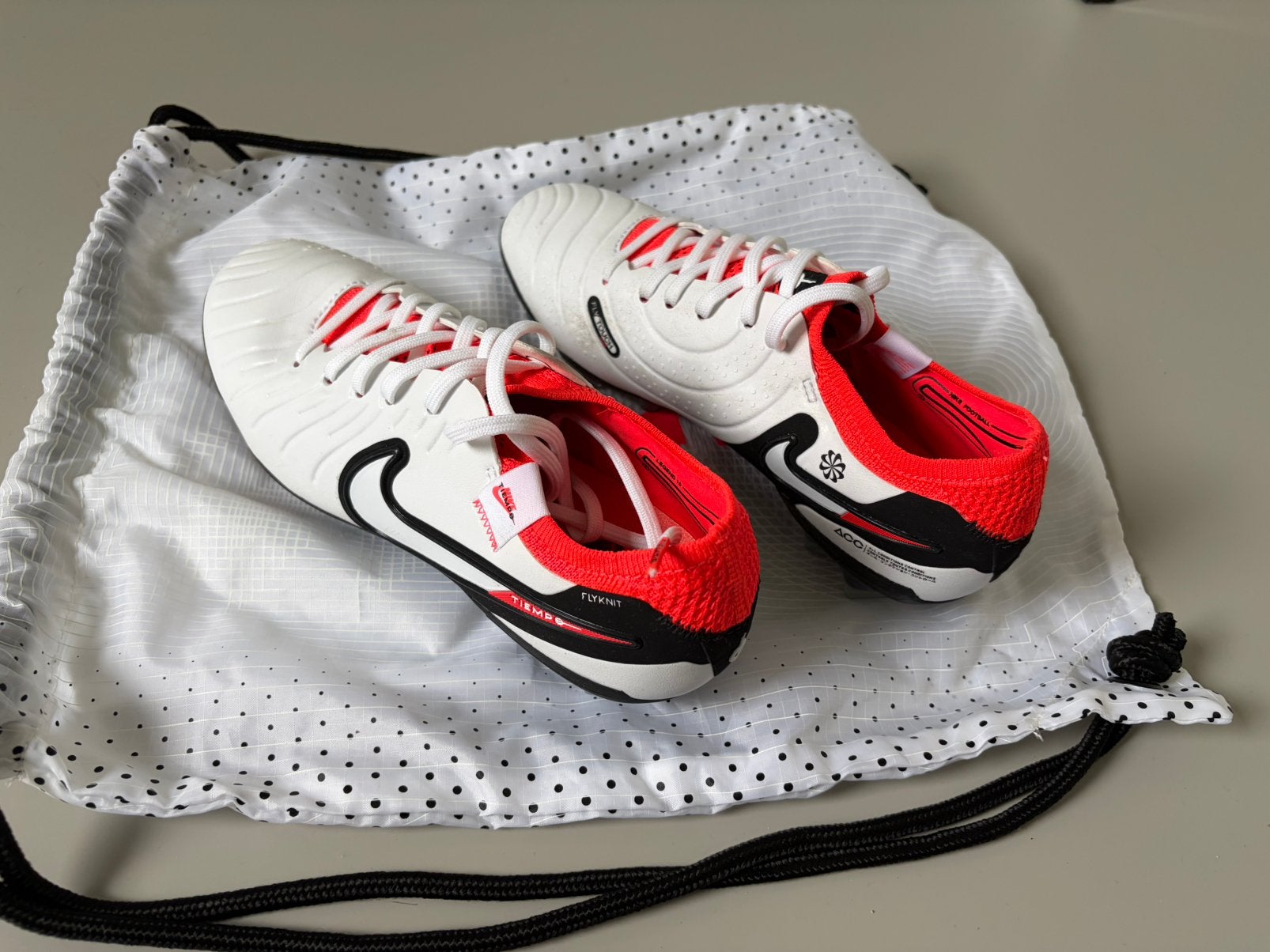Nike Tiempo Legend 10 Elite FG maat 36,5, Maat XS of kleiner, Ophalen of Verzenden, Zo goed als nieuw, Schoenen