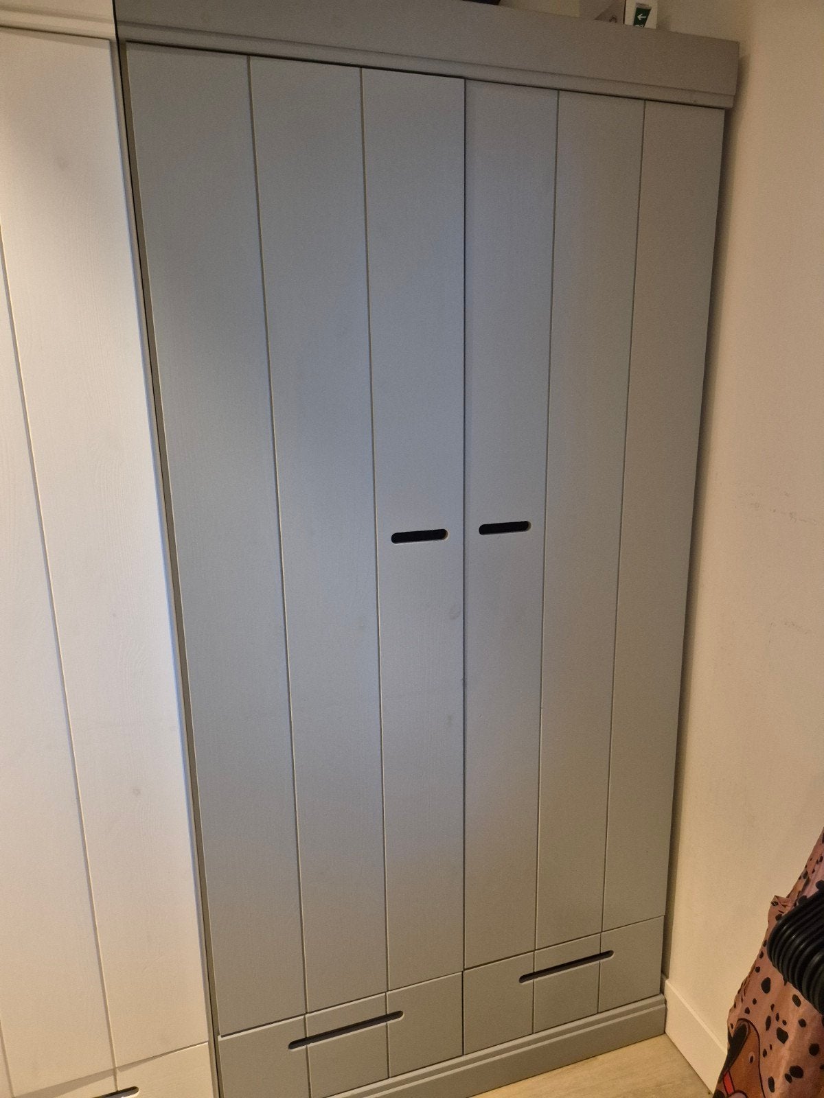 WOOOD Kledingkast met hang gedeelte, plank en laden - Z.G.A., Huis en Inrichting, Kasten | Kledingkasten, Ophalen, Met plank(en)