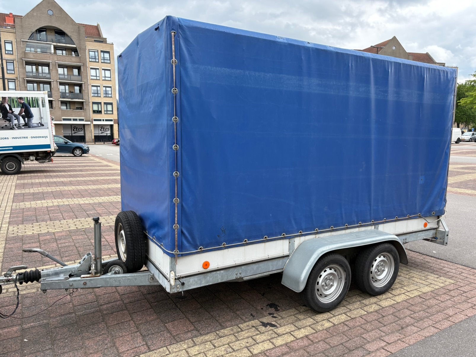 Gesloten huifaanhanger met grote openslaande klep., Auto diversen, Ophalen, Gebruikt