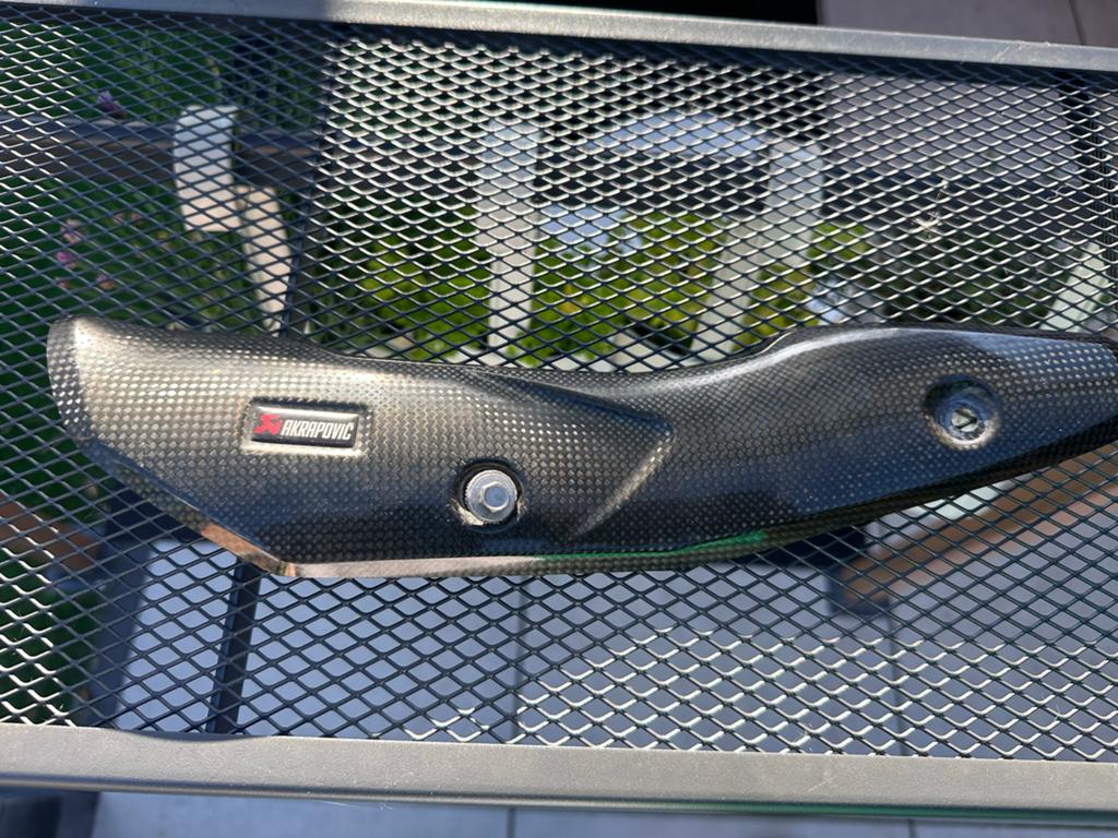 Akrapovic Demper Cover, Ophalen of Verzenden, Gebruikt