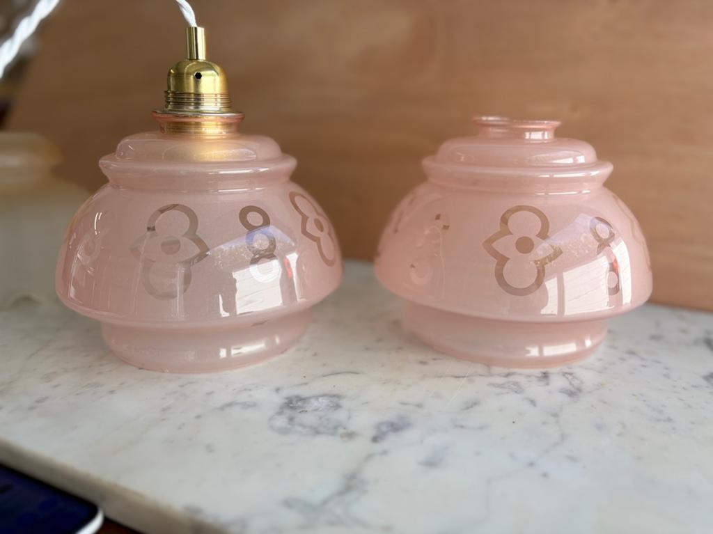 Vintage roze glazen kapjes  - licht beschadigd, Ophalen of Verzenden