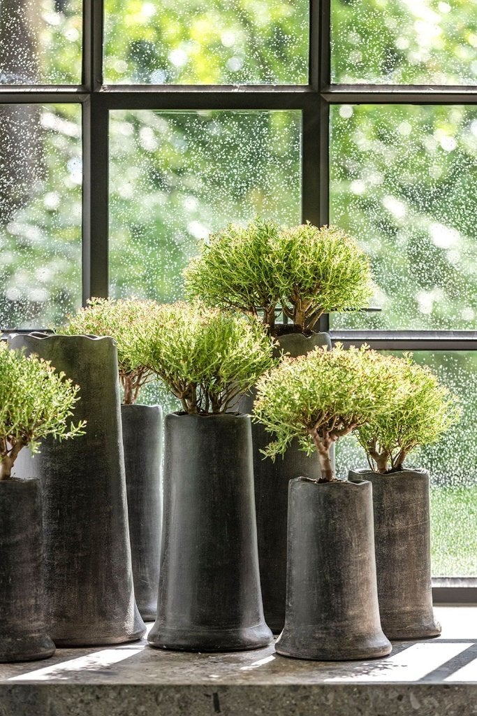 Set van 3 donkergrijze decoratieve potten nikki, Huis en Inrichting, Ophalen, Overige materialen, Zo goed als nieuw, Geschikt voor droogbloemen