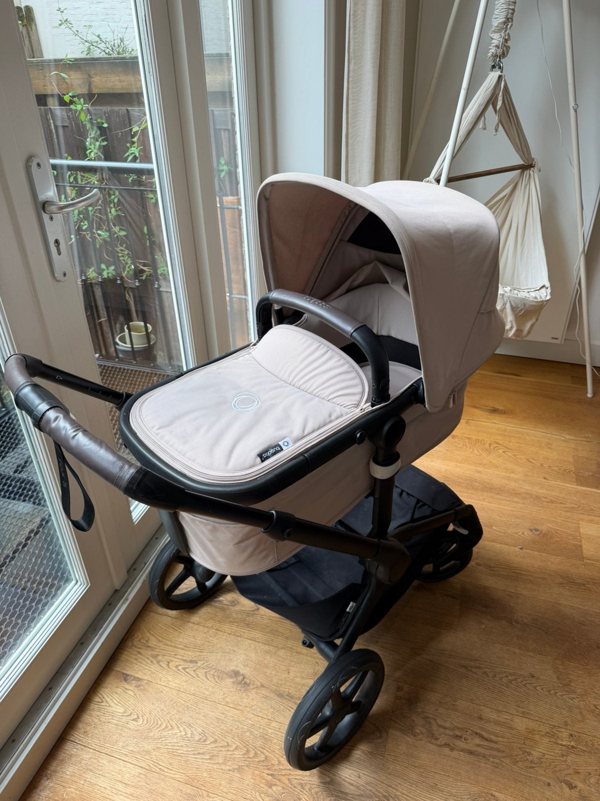 Bugaboo Fox 5 beige – reiswieg + buggy – nette staat