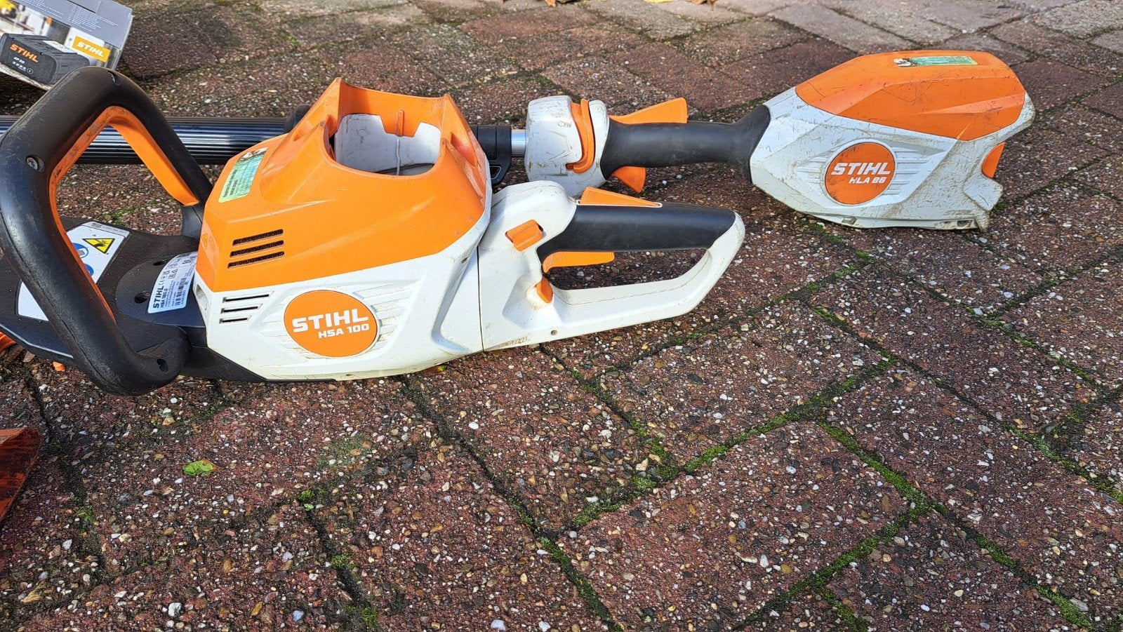 Stihl heggenschaarset HSA 100 en HLA 86 met nw AP 20 +lader, Ophalen, HSA 100 en HLA 86, Stihl, Accu