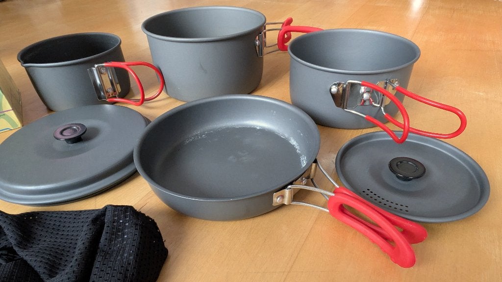 Camping pannenset 4 delig aluminium, Caravans en Kamperen, Ophalen of Verzenden, Zo goed als nieuw