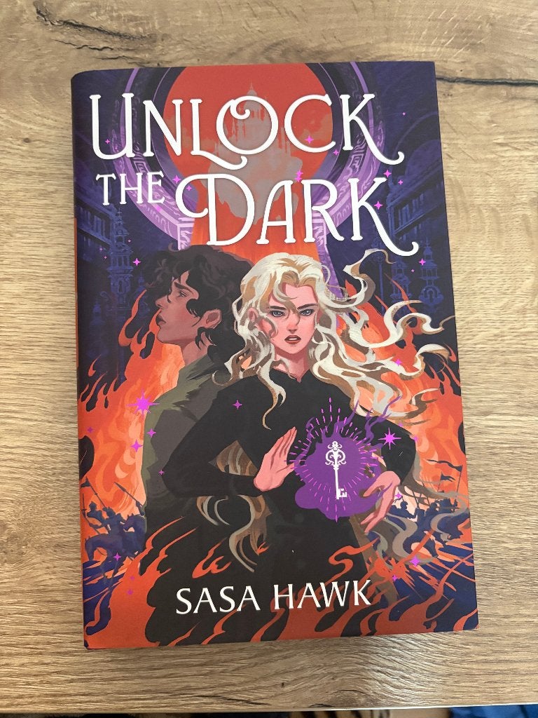 Unlock the Dark - Sasa Hawk - TLL edition, Ophalen of Verzenden, Zo goed als nieuw, Sasa Hawk