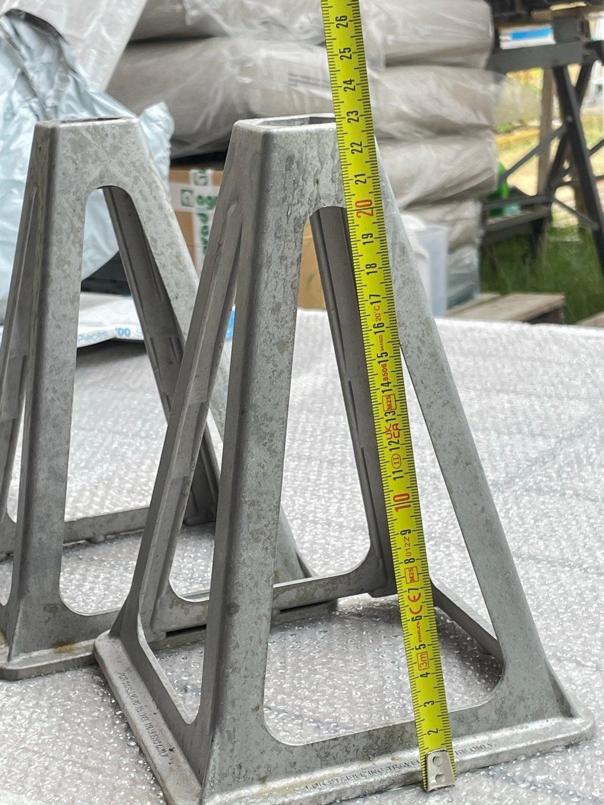 2 Aluminium Caravan/Camper Steunen - Max 280mm, 900kg p/st, Ophalen of Verzenden, Gebruikt