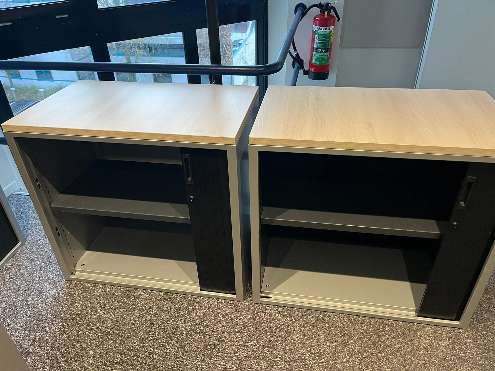 Ahrend roldeurkastjes 80 cm breed, 2 beschikbaar. Prijs pst., Huis en Inrichting, Kasten | Roldeurkasten en Archiefkasten, Gebruikt