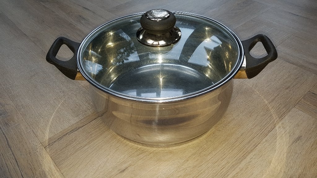 Gold collection Kook pan 25cm doorsnede met deksel, Gebruikt, Ophalen of Verzenden, Rvs, Kookpan