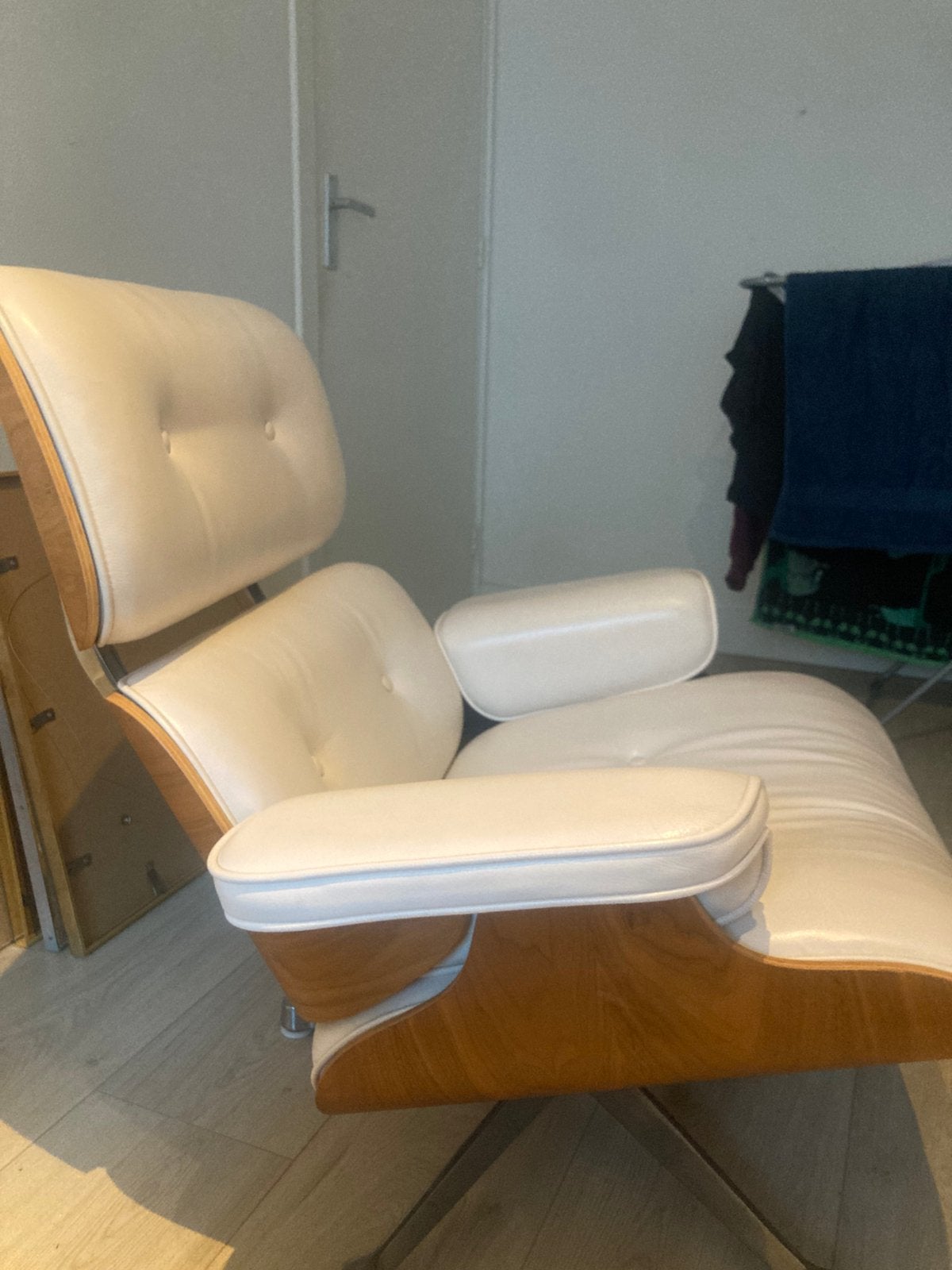 Vitra Eames Lounge stoel creme, Ophalen, 75 tot 100 cm, Zo goed als nieuw, 50 tot 75 cm