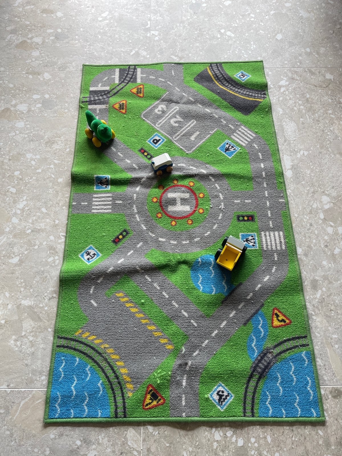 Speelkleed met wegen en voertuigen, Ophalen, Gebruikt