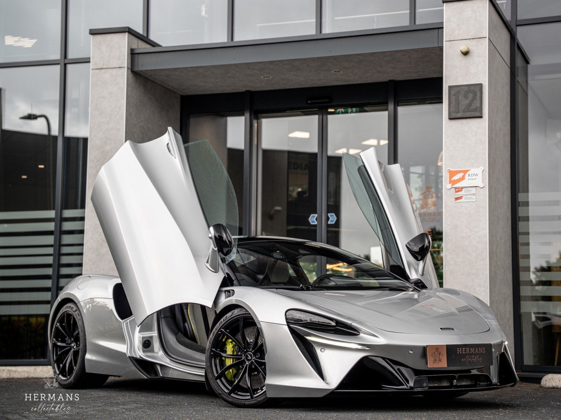 McLaren Artura 3.0 V6 Plug-in / Org NL / PPF / Carbon / Bowe, Auto's, Dealer onderhouden, Gebruikt, 2993 cc, 7 kWh