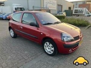 Renault Clio 1.2 RN 3DR 2005 2003 Rood, Auto's, Stof, 31 €/maand, 4 cilinders, 58 pk