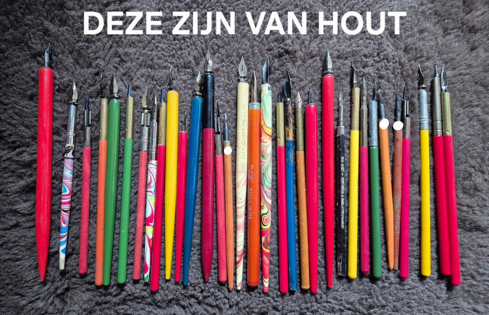 Kroontjespen kroontjespennen kroontjespenhouder

Vergeet nie, Antiek en Kunst, Antiek | Kantoor en Zakelijk, Ophalen