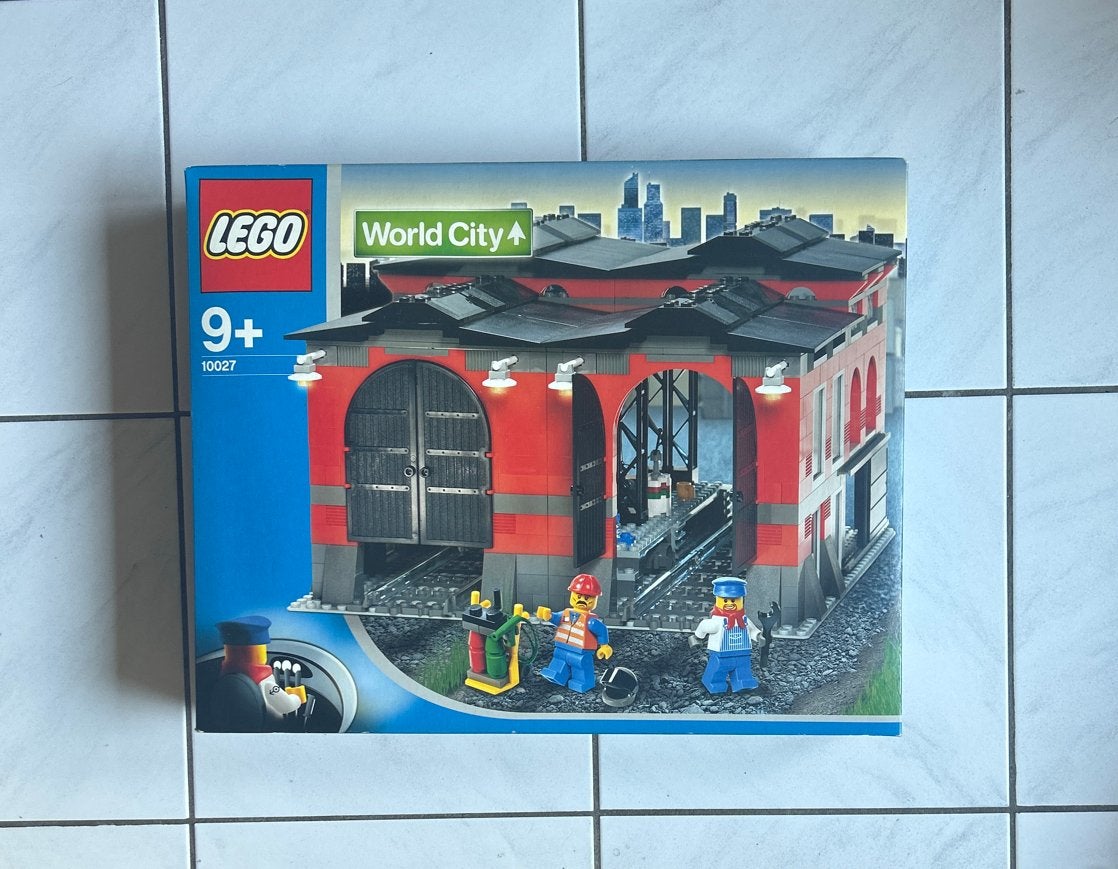 Lego World City 10027 Train Engine Shed —Ongeopende Doos—, Ophalen, City, Lego, Nieuw