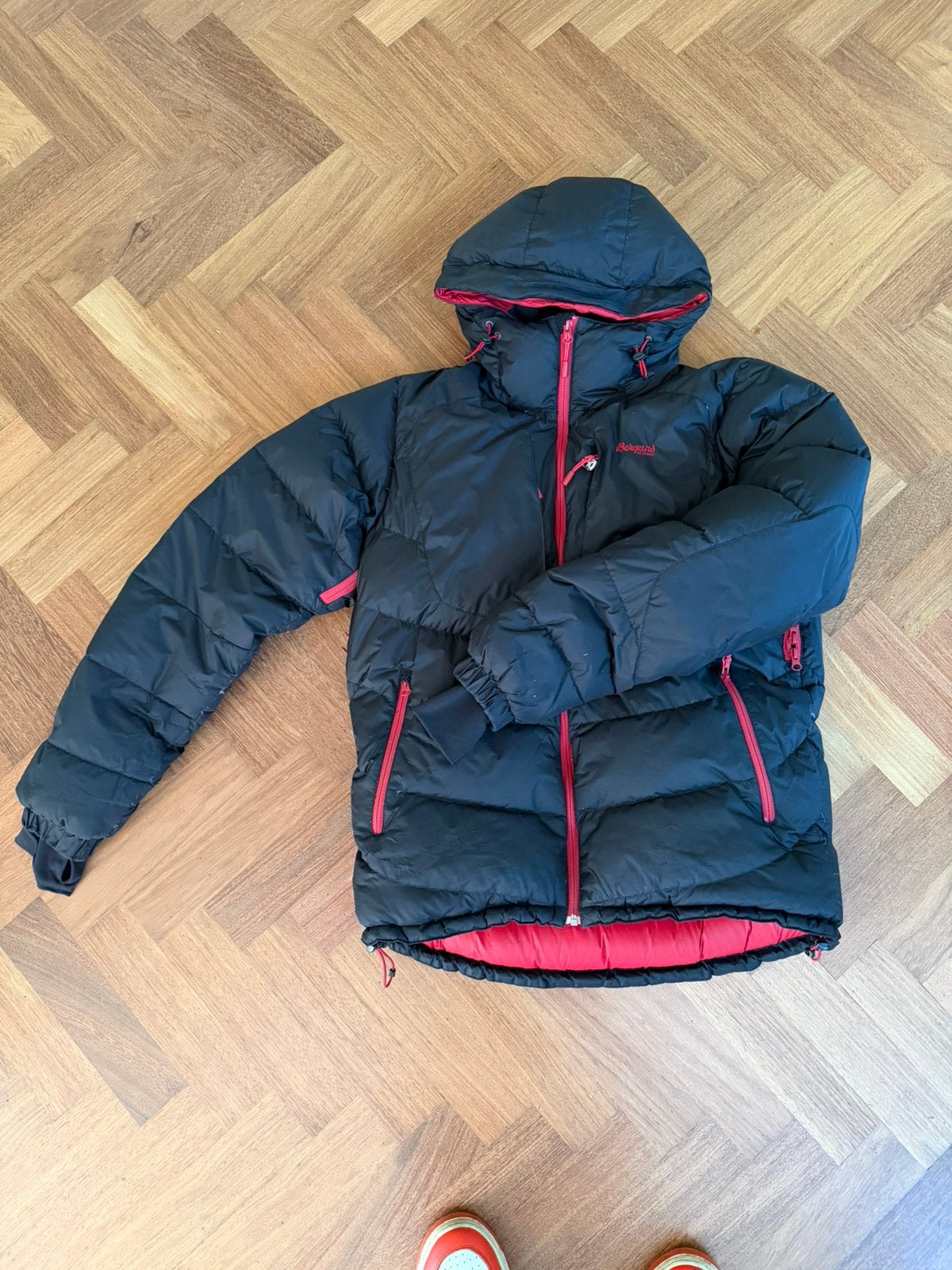 Bergans Dons jas (dik en warm), Ophalen of Verzenden, Gedragen, Maat 42/44 (L), Jack