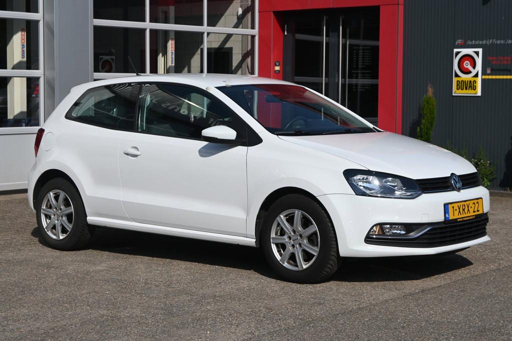 Volkswagen Polo 1.2 TSI 110pk Comfortline Automaat | Navi |, Gebruikt, Origineel Nederlands, Bedrijf, 1100 kg