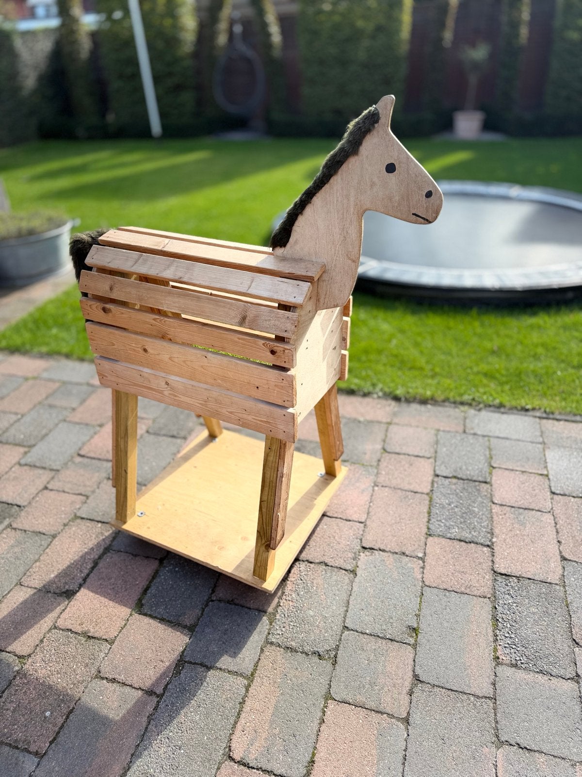 Houten speelpaard op wieltjes - Handgemaakt, Ophalen of Verzenden, Zo goed als nieuw, Jongen of Meisje