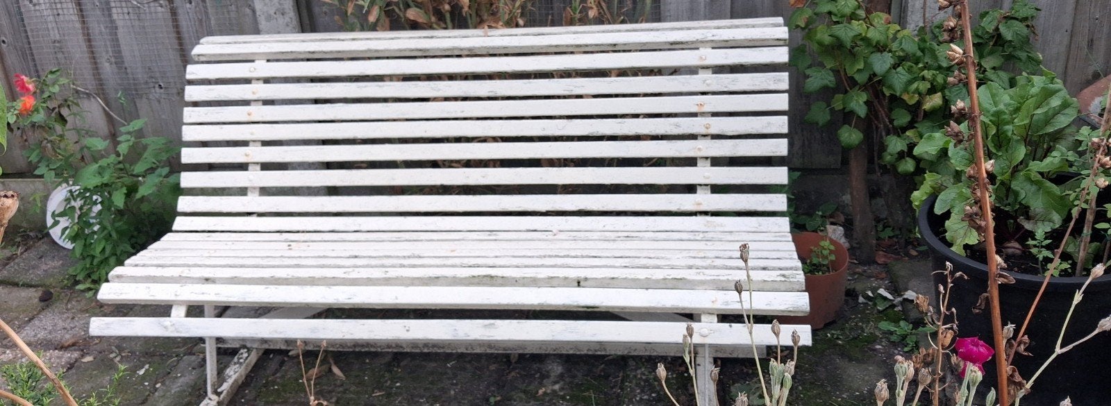 Vintage houten tuinbank met smeedijzer, Tuin en Terras, Ophalen, Gebruikt, Hout