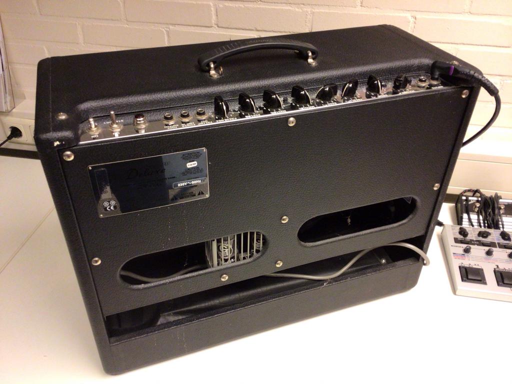 Fender Hot Rod Deluxe 180W buizenversterker incl. hoes, Ophalen, Gebruikt, Gitaar, 100 watt of meer