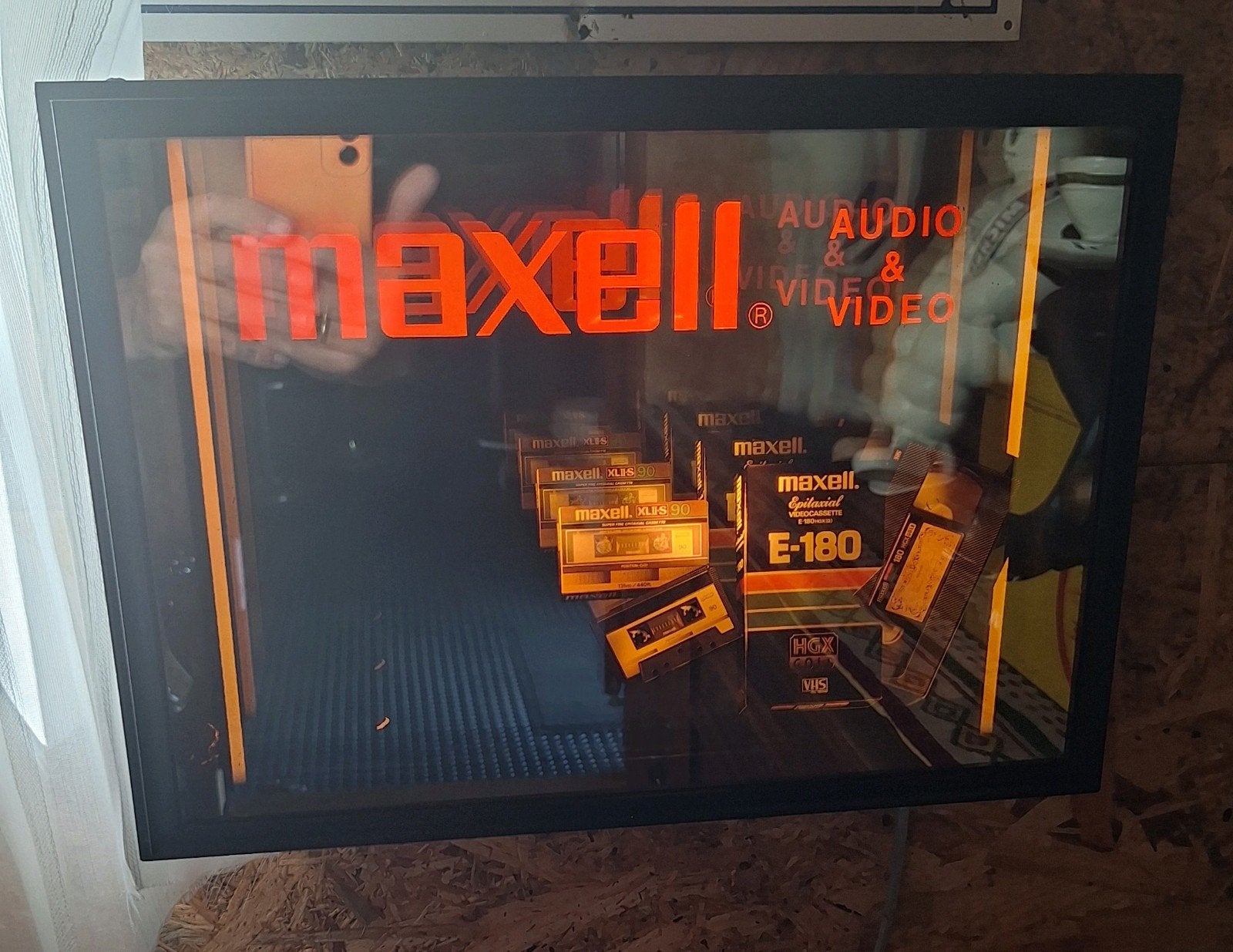 Vintage Maxell Lichtbak - unieke reclame, Ophalen