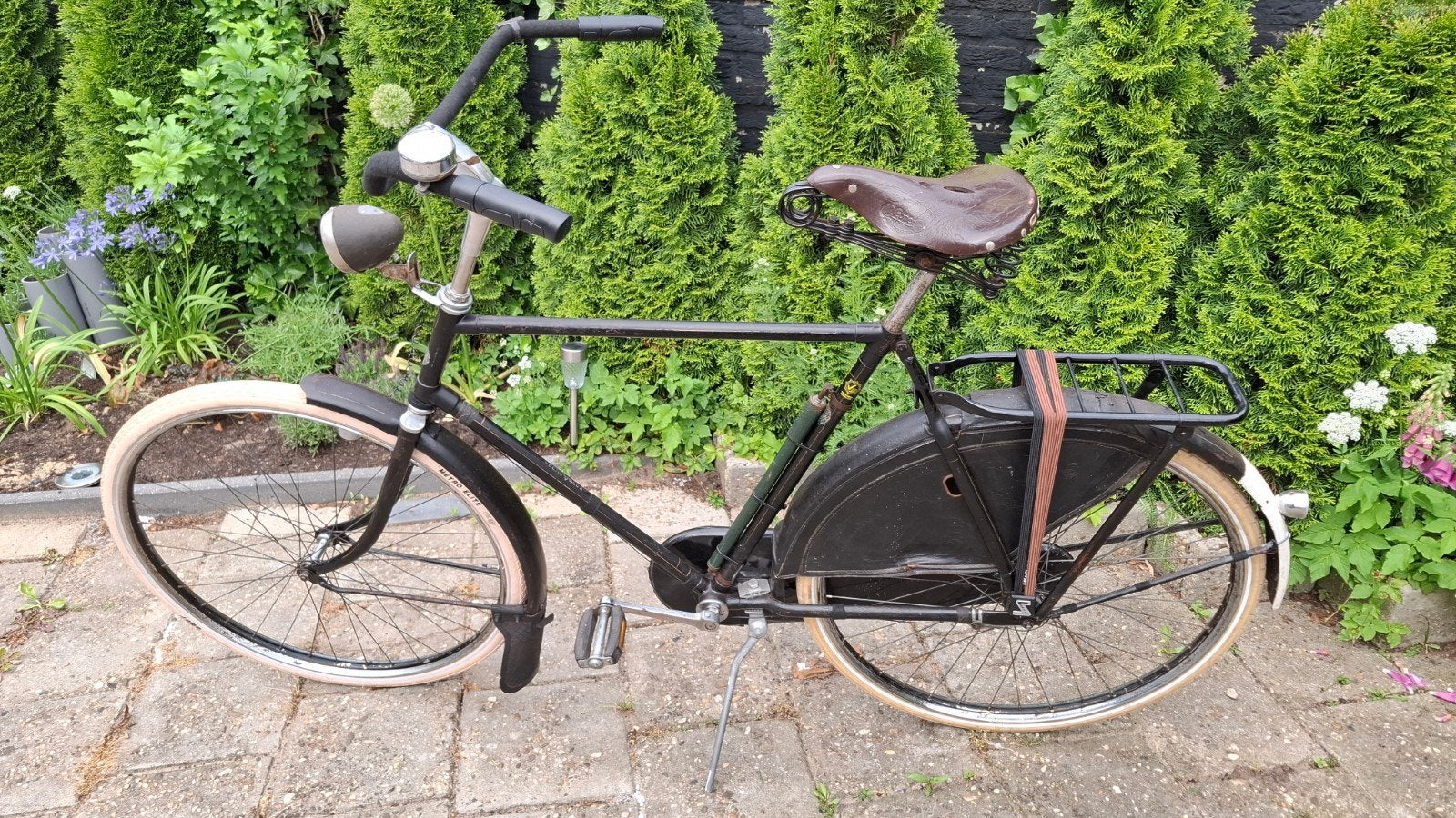 Transport fiets jaren '40/ '50 van Veeno uit Bedum, Fietsen en Brommers, Fietsen | Oldtimers, Ophalen