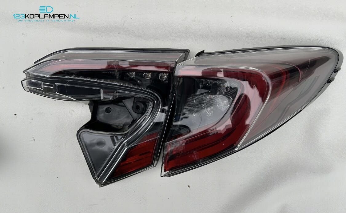 Toyota CHR C-HR achterlicht rechts, Gebruikt, -, -, Ophalen of Verzenden