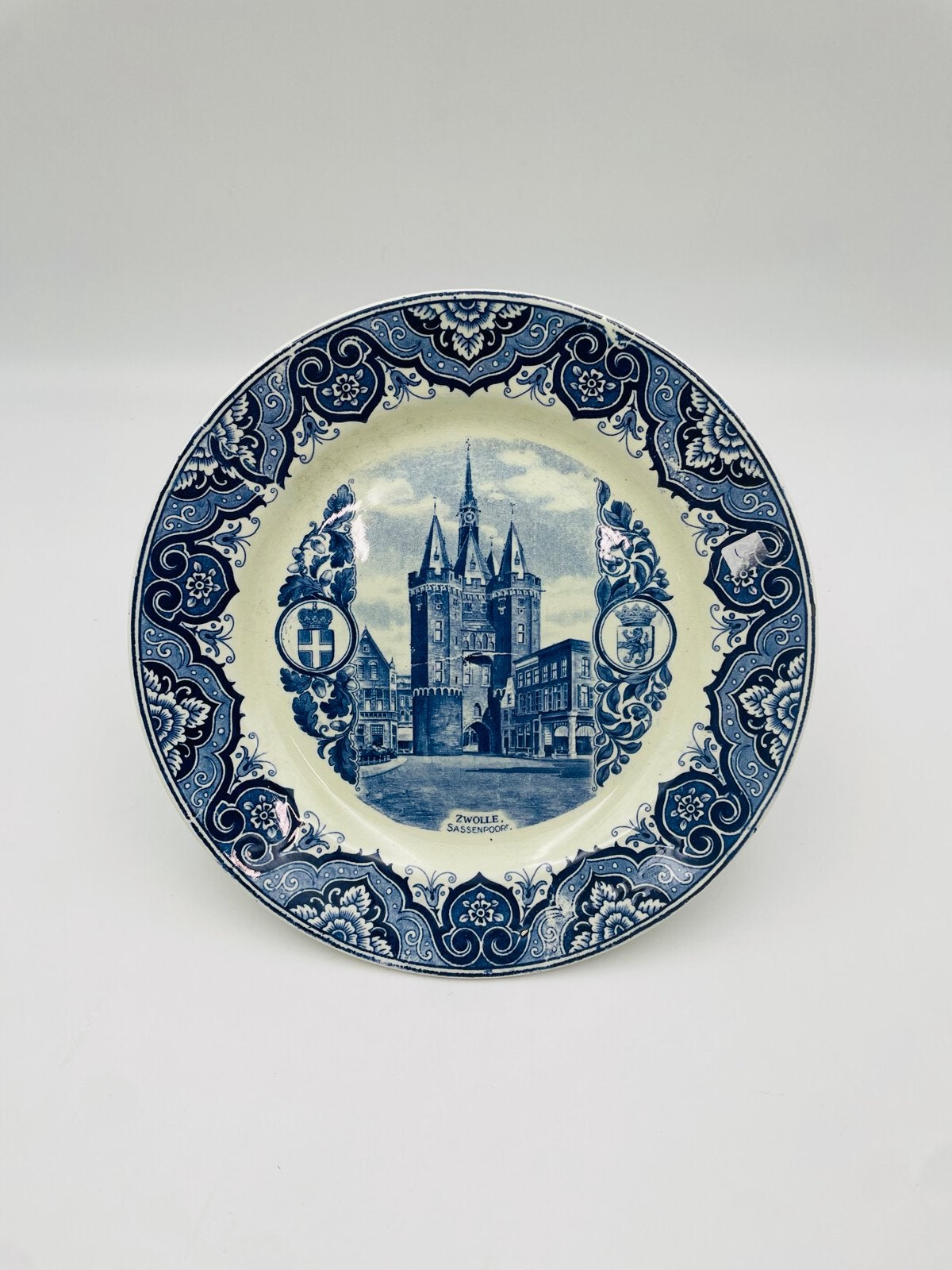 Delfts blauw bord met Sassenpoort Zwolle, Ophalen of Verzenden
