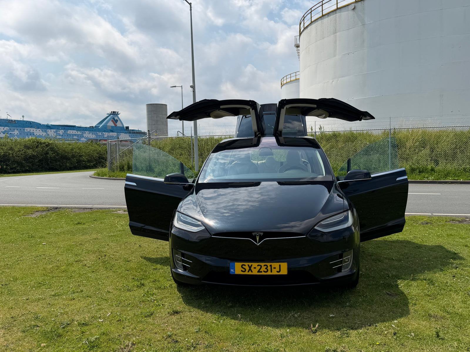 Tesla Model X 2018 | 7-Persoons | Garantie, Automaat, Model X, Beige, 124 €/maand