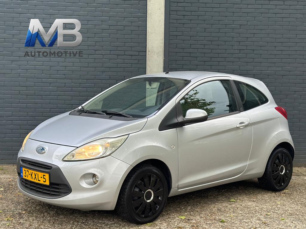 FORD KA TITANIUM/APK/AIRCO/NETJES, Voorwielaandrijving, 1242 cc, 4 cilinders, 4 stoelen