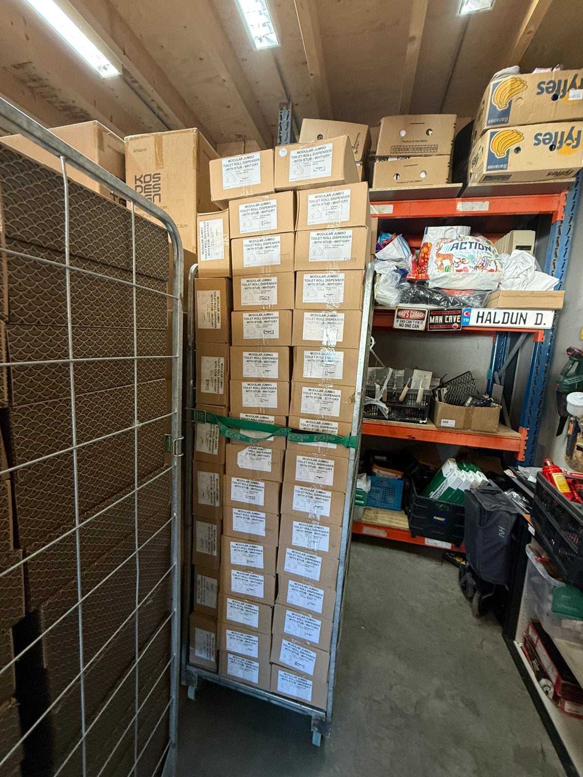 Pallet hygiene artikelen ( handdispenser en wc rolhouders), Ophalen, Zo goed als nieuw