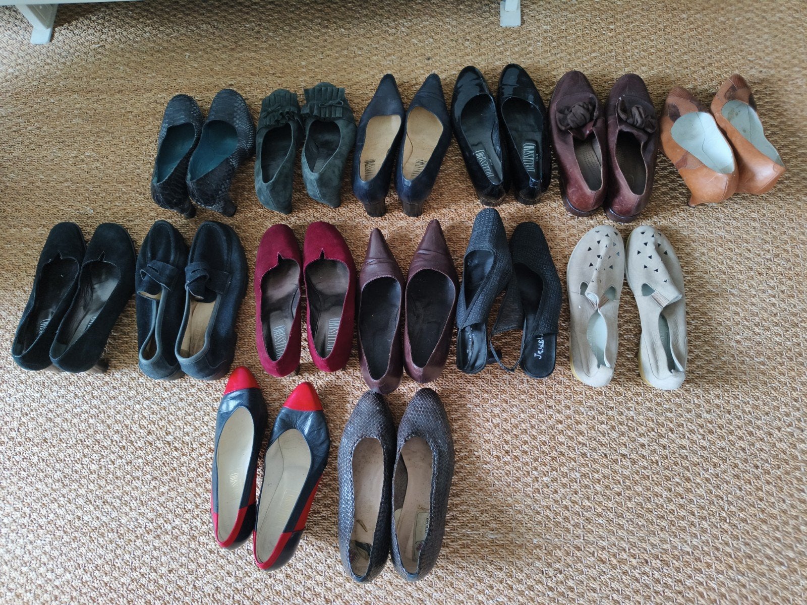 Grote deal: 15 paar leren damesschoenen maat 43, Kleding | Dames, Schoenen, Ophalen, Gedragen