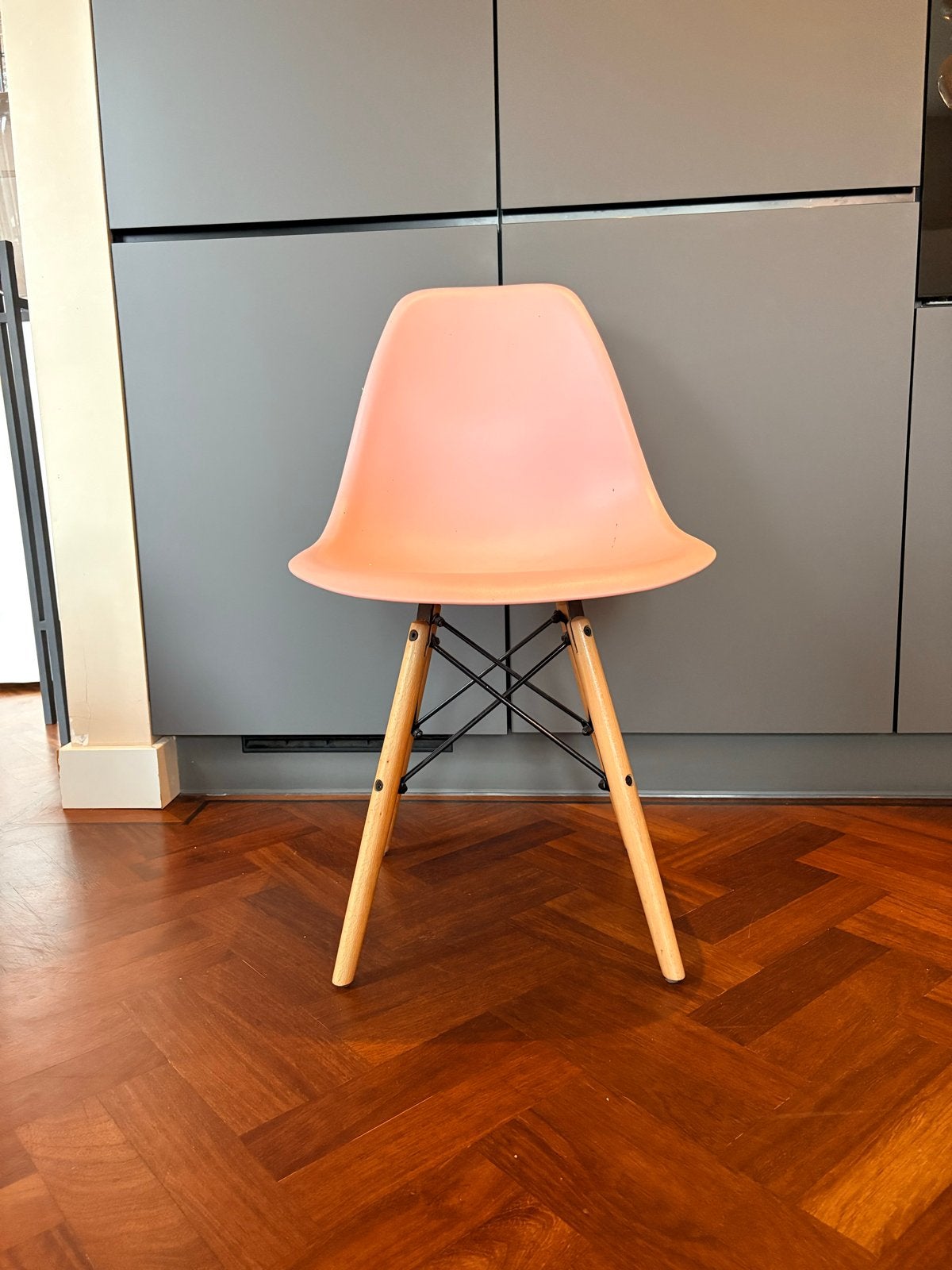 Roze  Eames DSW stijl stoel set van 4, Ophalen, Gebruikt, Overige kleuren, Eén