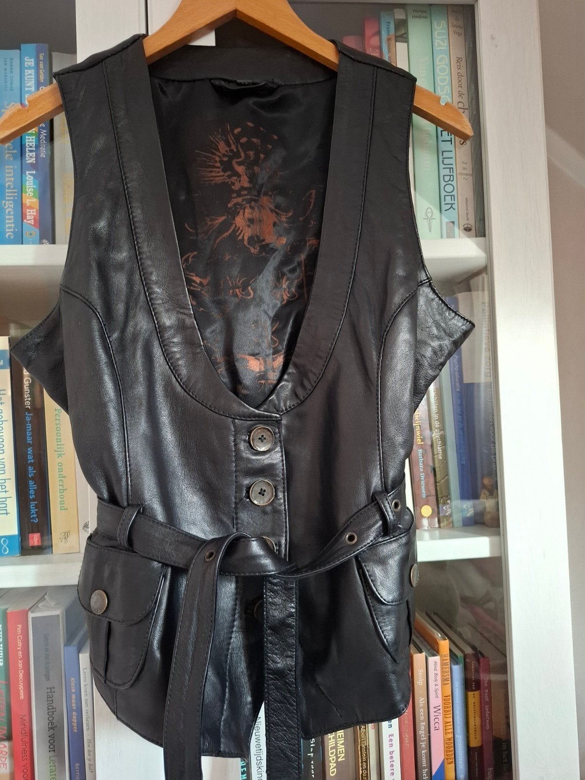 Zwart leren vestje met riem - Transmission, Transmission, Ophalen of Verzenden, Zo goed als nieuw