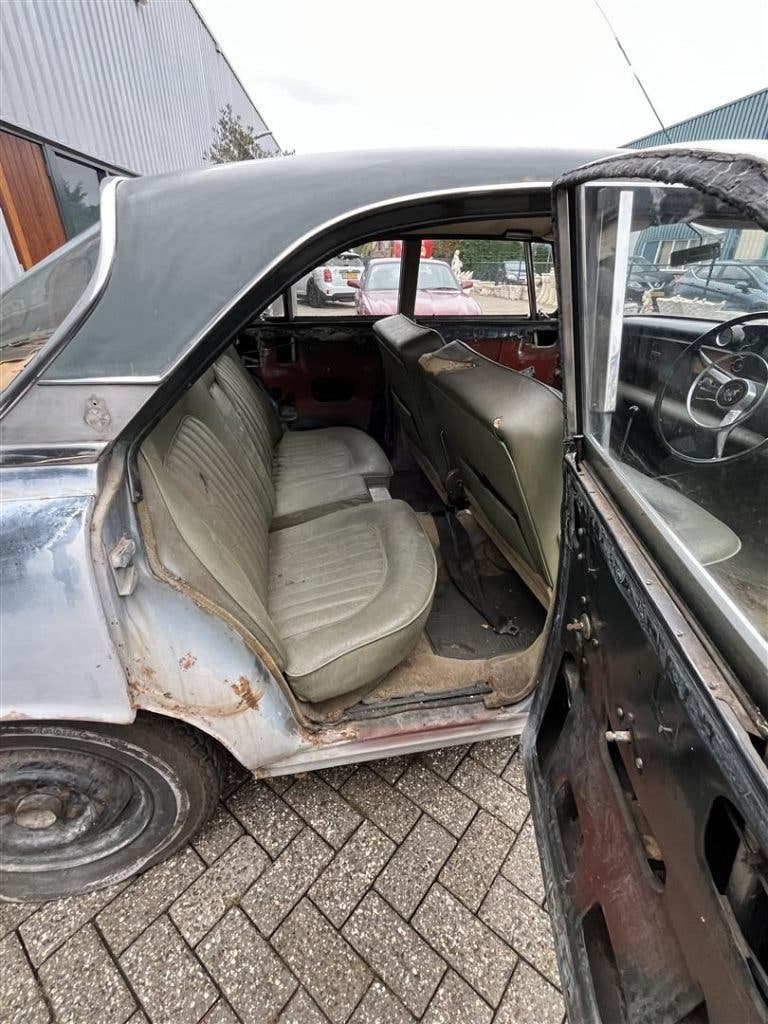 rover 3 liter 6 cil. saloon compleet. met nl kenteken 1964, foto 2