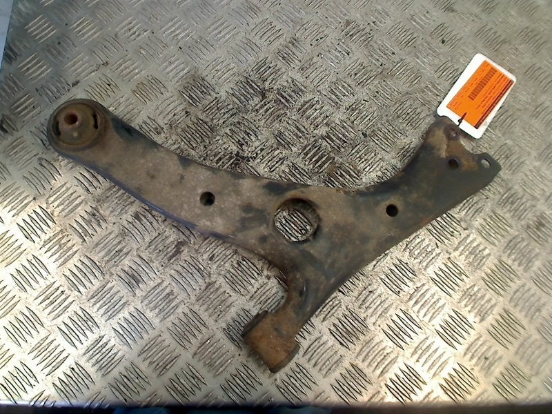 Draagarm Links Voor Toyota RAV4 (A2) (2000-05/2005-11), Gebruikt, Kundenbetreuung@toyota.de, Toyota-Allee 2, Köln 50858, , Duitsland