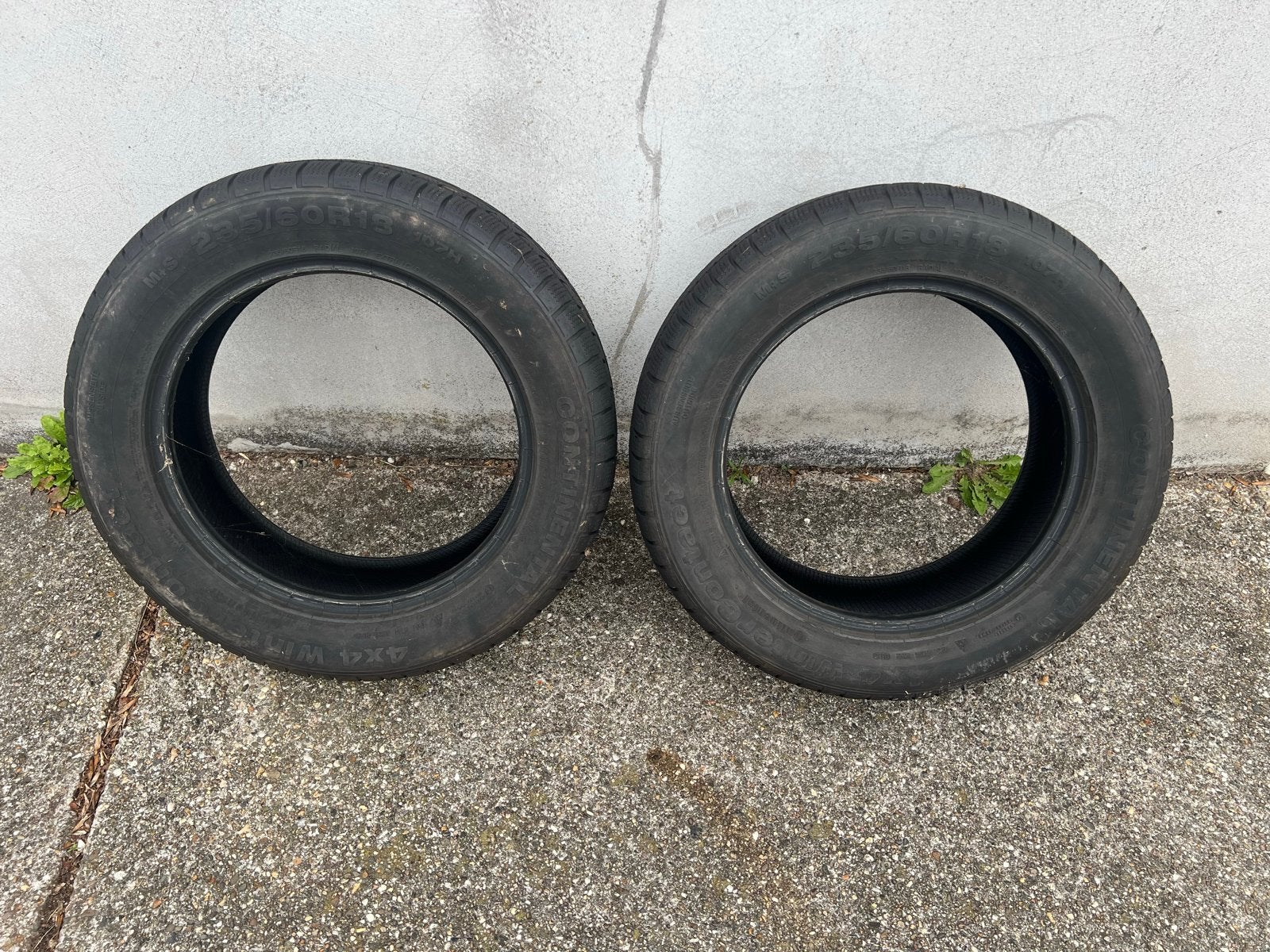 2x Continental Wintercontact 235/60R18 5mm profiel, 18 inch, Gebruikt, 235 mm, Band(en)
