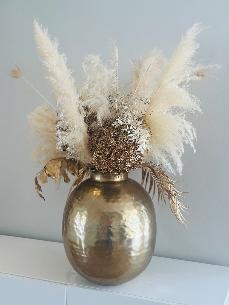 Gouden Vaas goud met siergras pluimen, Overige materialen, Overige kleuren, Ophalen of Verzenden, Zo goed als nieuw