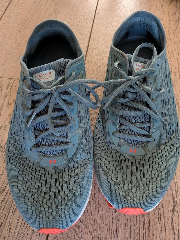 Under Armour hardloopschoenen - Gebruikt, vallen klein, Gebruikt, Hardloopschoenen, Hardlopen, Ophalen