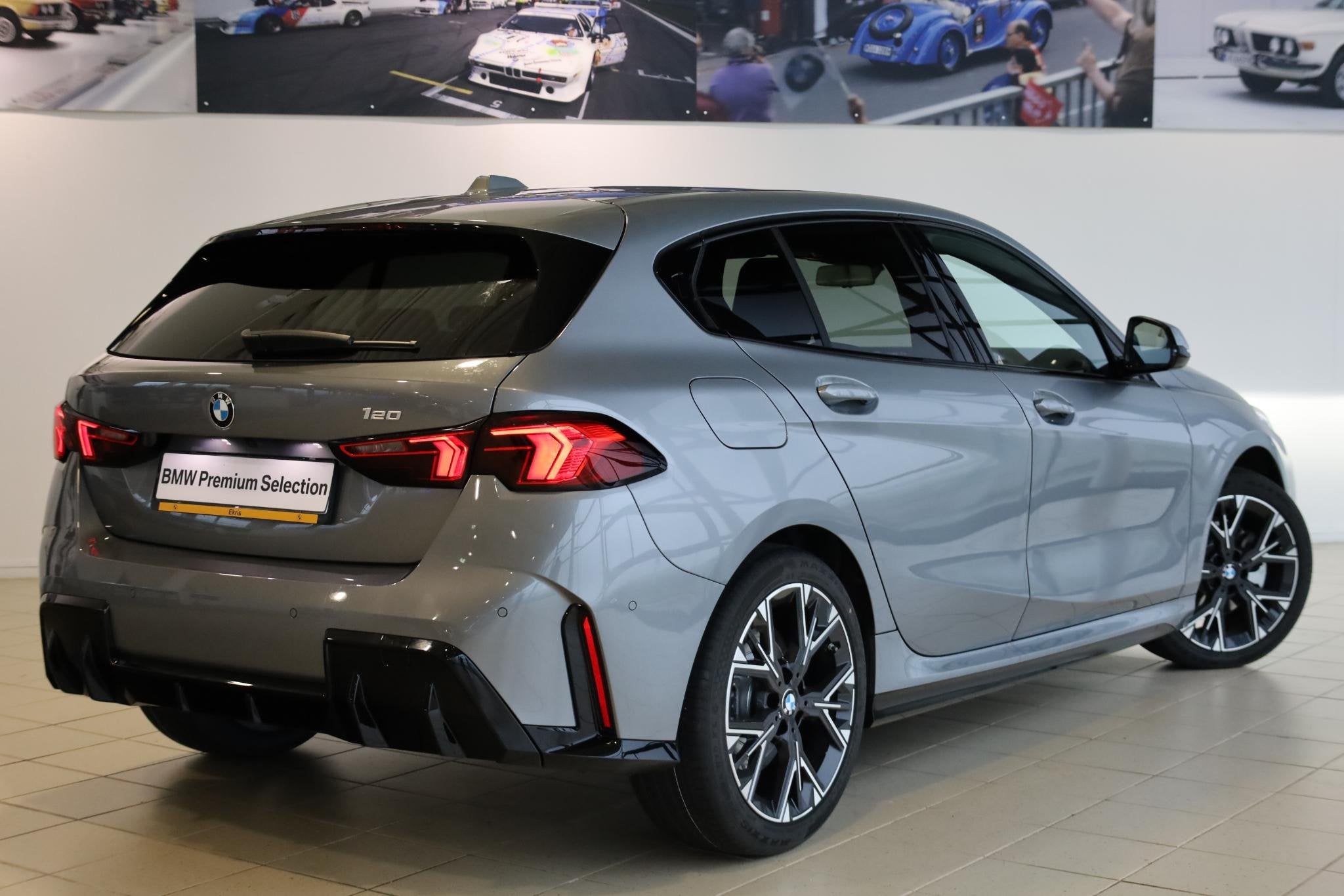 BMW 1 Serie 120 | M Sportpakket | Driving Assitant Plus | Co, Stof, Met garantie (alle), Origineel Nederlands, Bedrijf