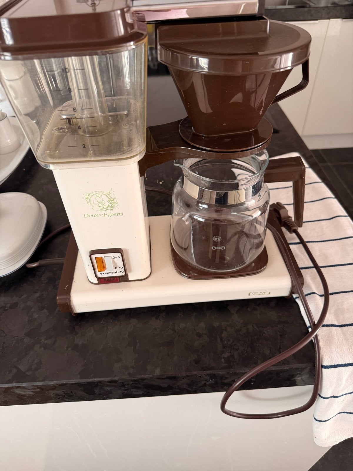 Douwe Egberts Tech-vorm Koffiezetapparaat, Ophalen, Gebruikt, Koffiemachine, Gemalen koffie